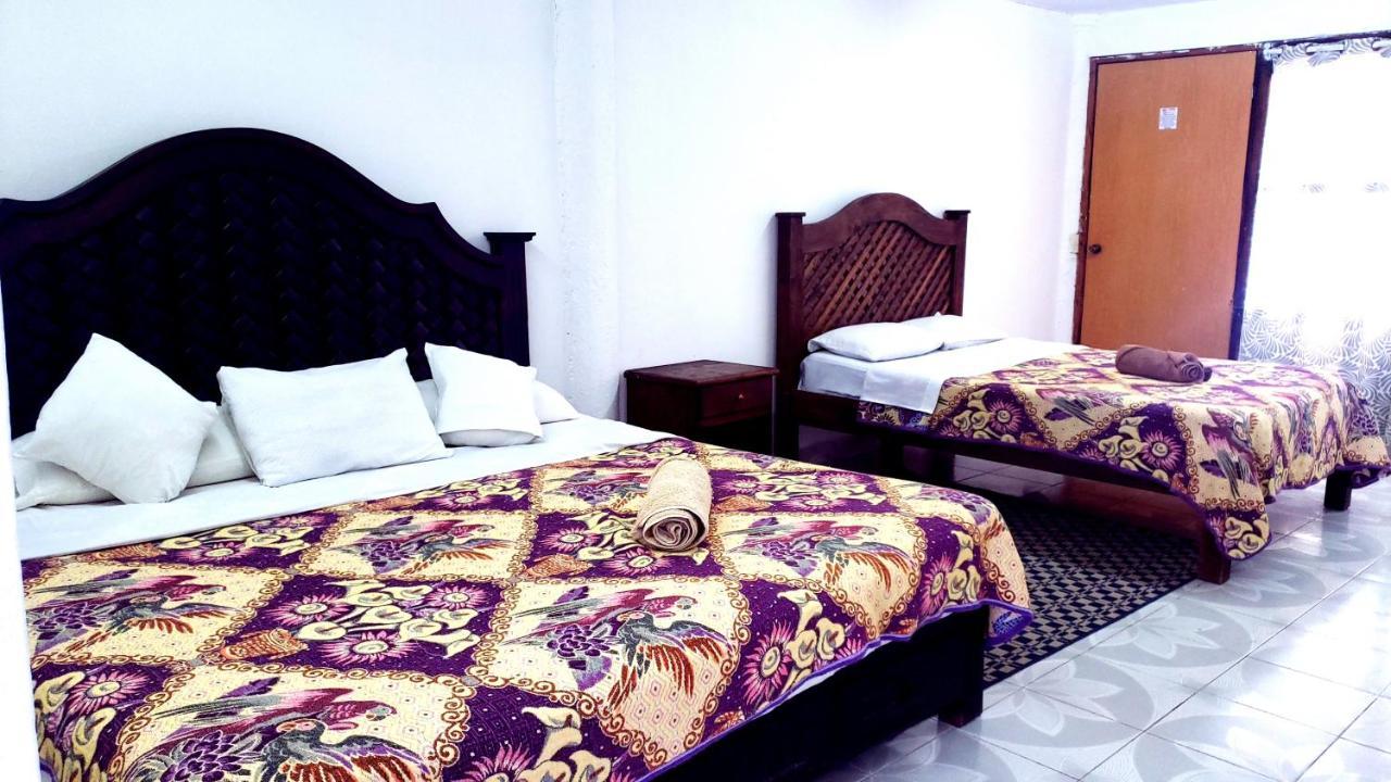 Hotel Alejandra San Felipe Ecatepec Exteriör bild